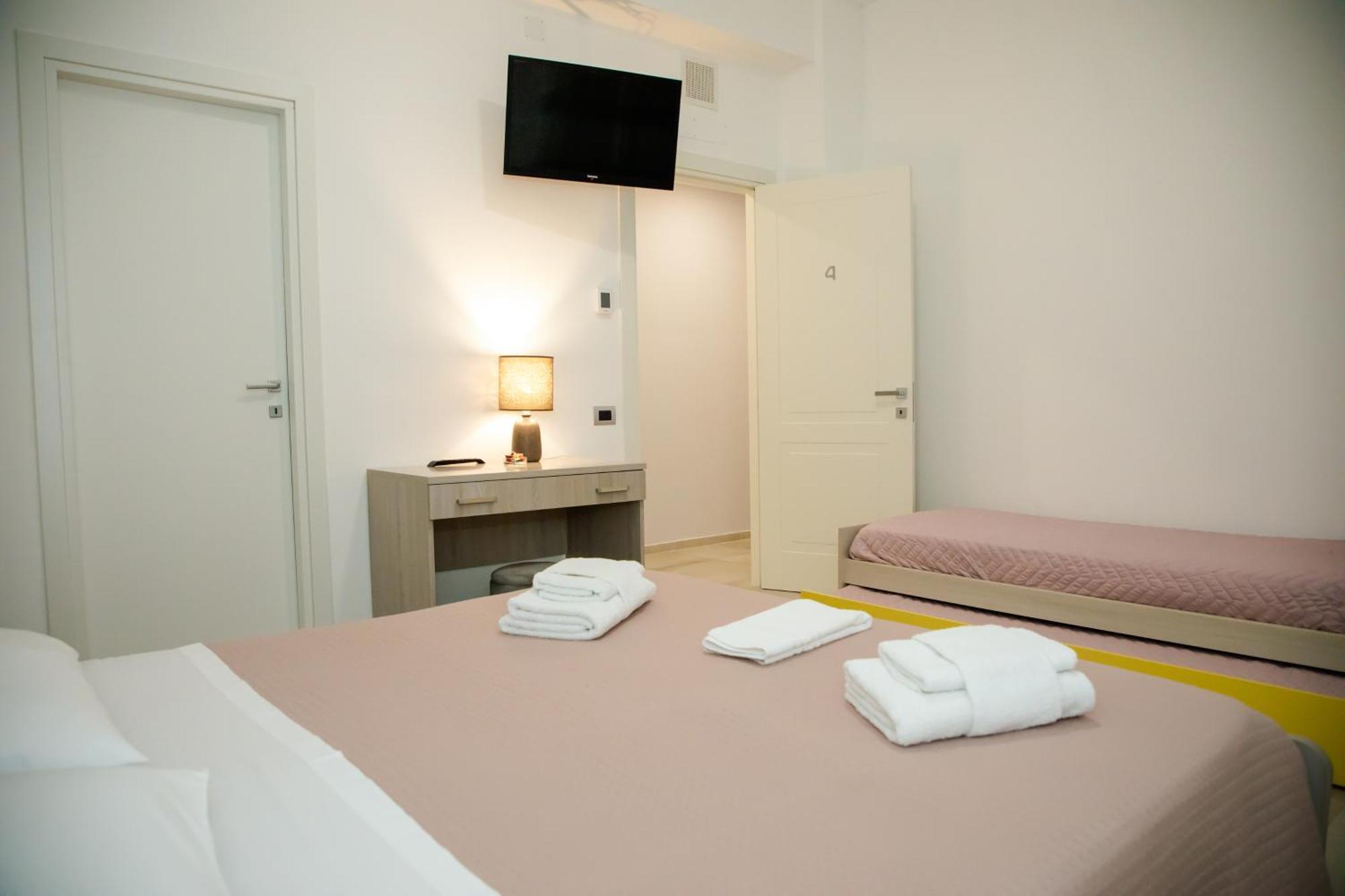 La Bella Salernitana Bed and Breakfast Salerno Eksteriør billede